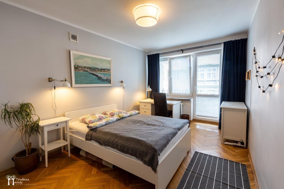 Balcony/Terrace, Seating area, Bedroom, Quiet street view