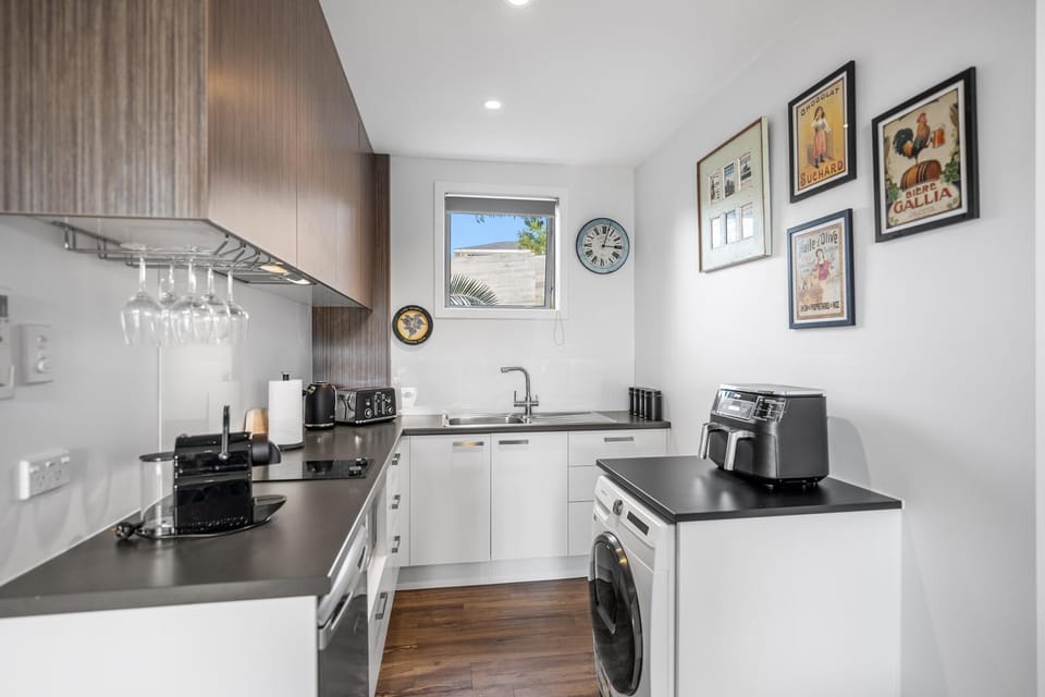 Coffee/tea facilities, Kitchen or kitchenette, pet friendly, stove, toaster