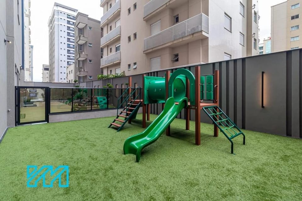 Flat Infinity Tower Meia Praia Apartment in Porto Belo