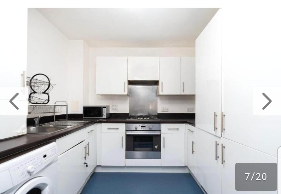 Modernized 1-Bedroom Flat in Croydon Apartment in Croydon