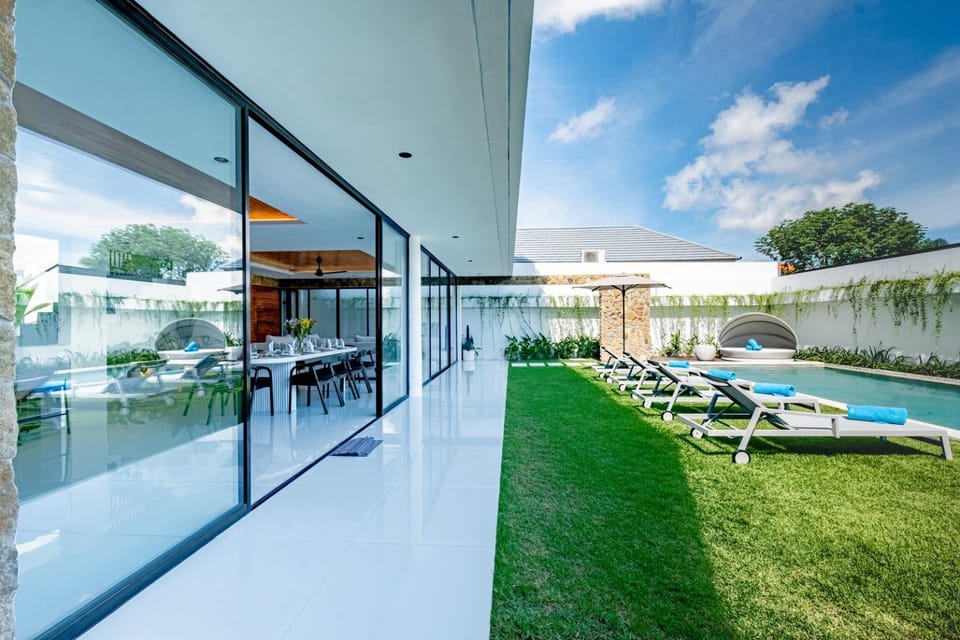 Day, Garden, Garden view, Pool view, Swimming pool, sunbed