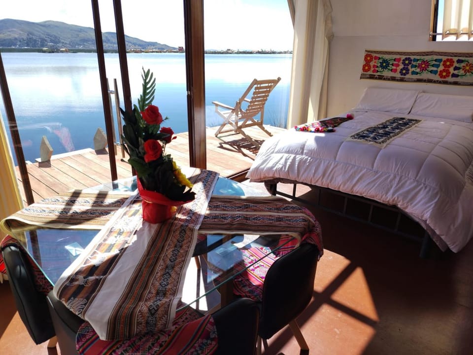 Los Uros Alojamiento Nature lodge in Puno, Peru