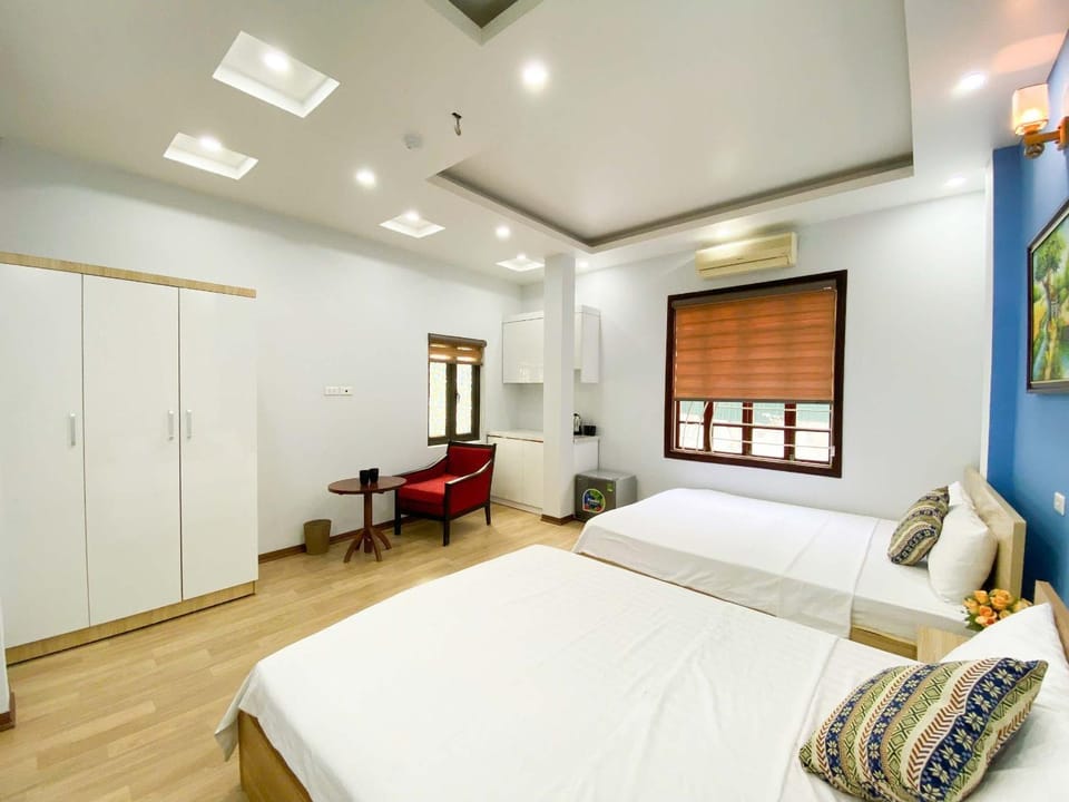 Bed, TV and multimedia, Photo of the whole room, Seating area, Bedroom, wardrobe