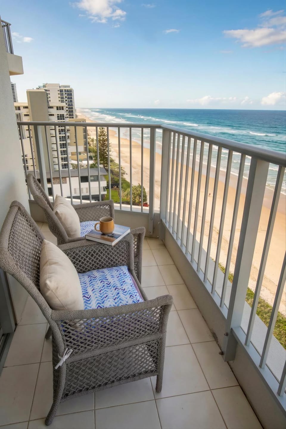 Patio, Day, Natural landscape, View (from property/room), Balcony/Terrace, Living room, Seating area, Dining area, Beach, Sea view