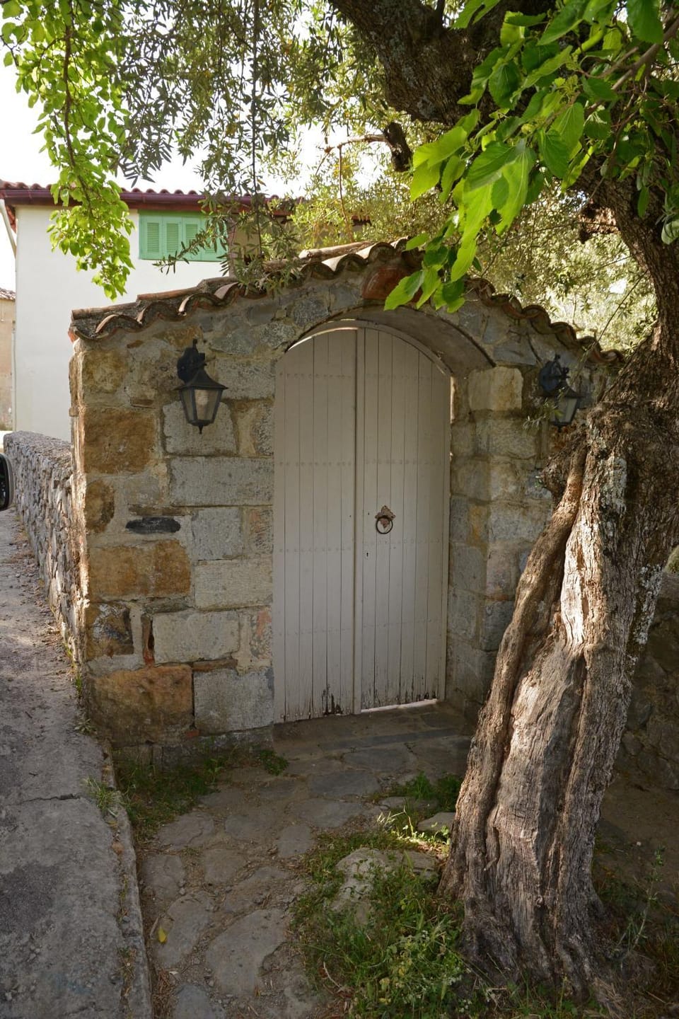 Facade/entrance