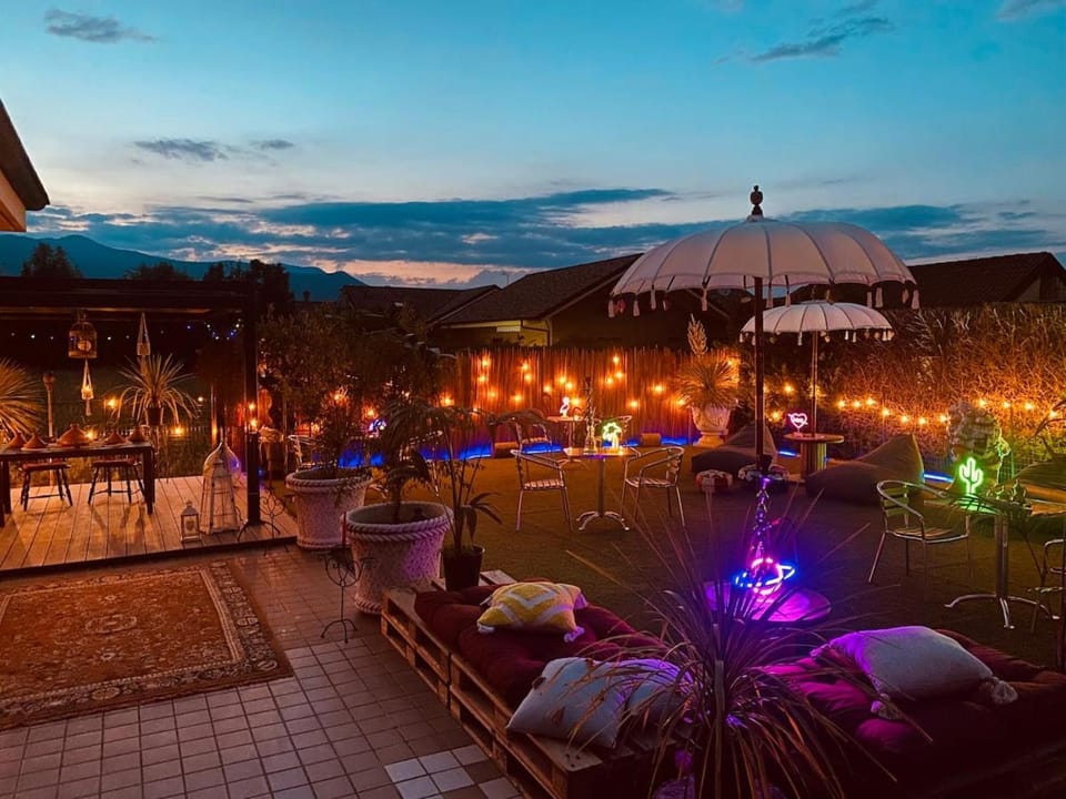Night, People, Natural landscape, Balcony/Terrace, group of guests