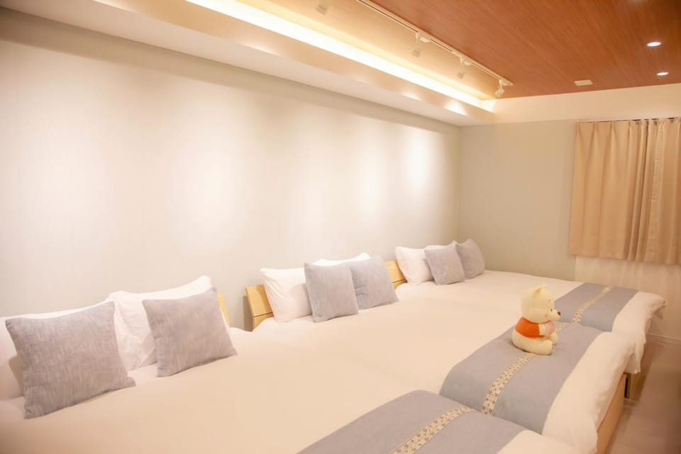 Bed, Living room, Photo of the whole room, Seating area, Bedroom, Internal: Not applicable to any particular room