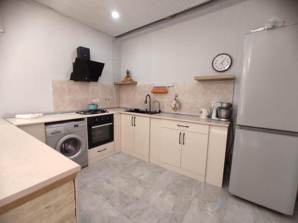 House with a swimming pool Apartment in Azerbaijan