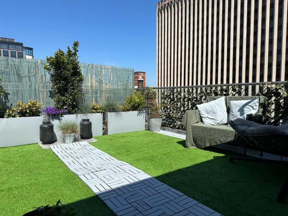 Garden, Seating area, Garden view