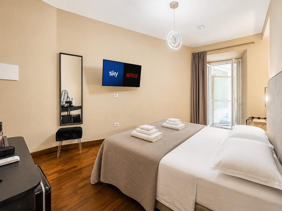 Bed, TV and multimedia, towels