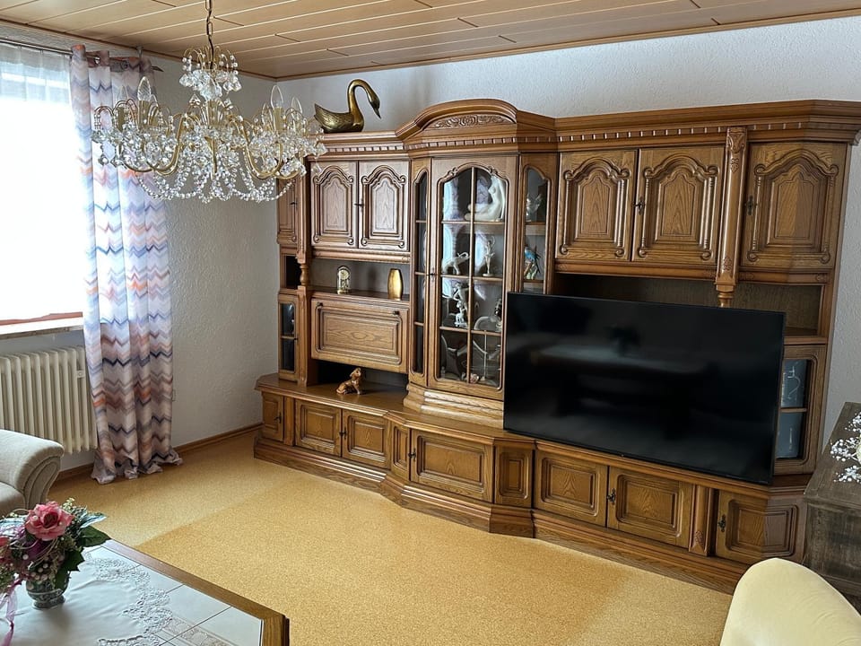 Communal lounge/ TV room, TV and multimedia, Living room, Evening entertainment