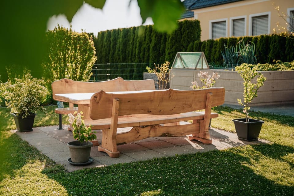 Garden, Seating area
