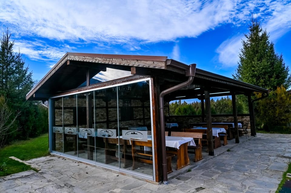 Restaurant/places to eat, Garden