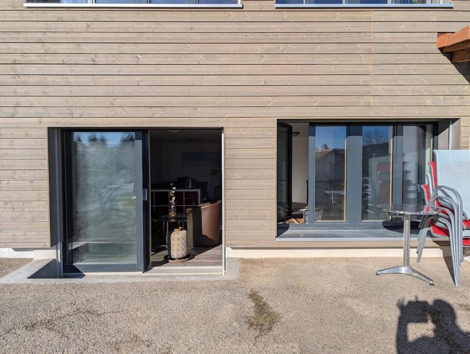 Magnifique studio de plain-pied Apartment in Neuchâtel, Switzerland