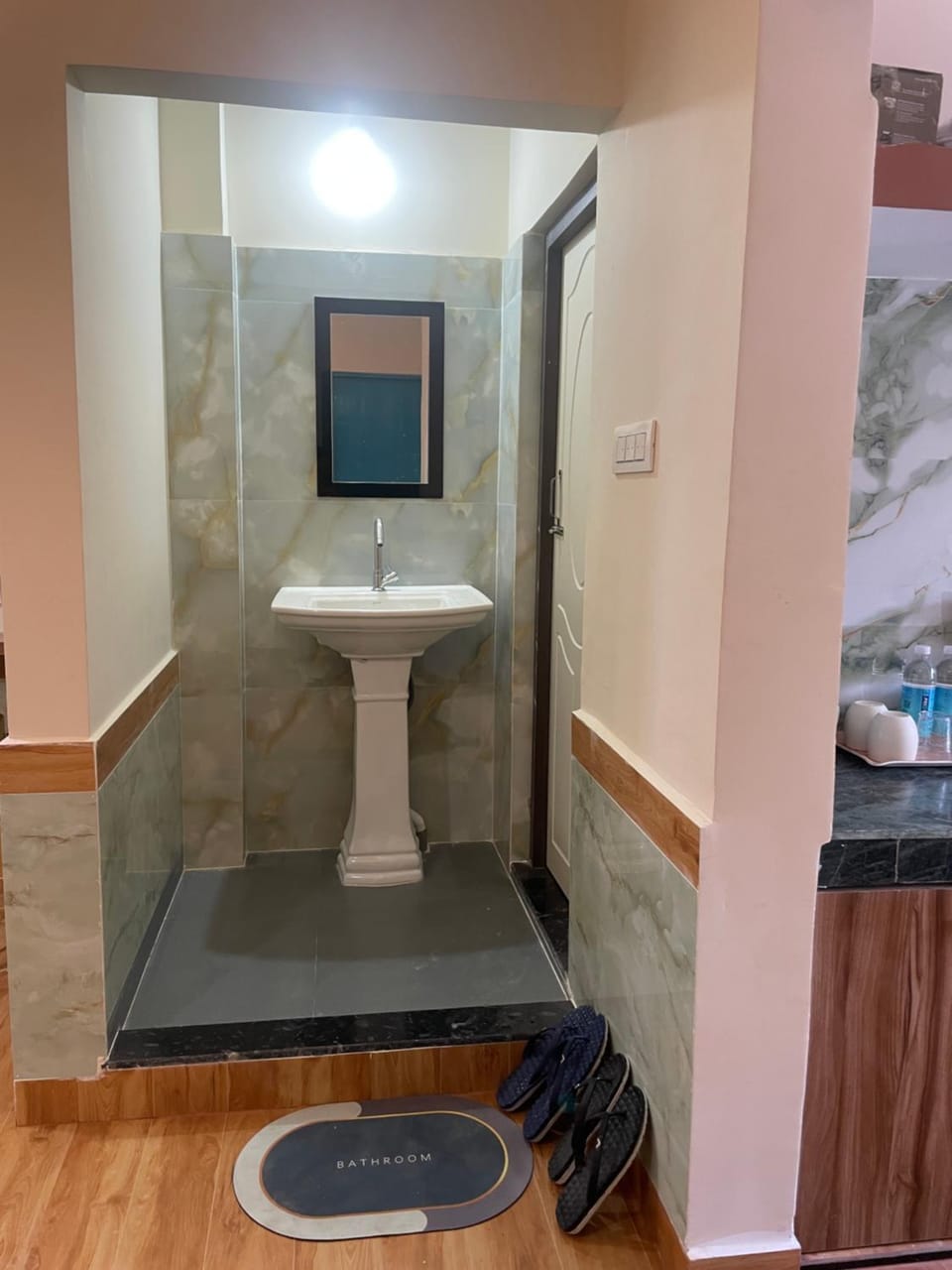 Shower, Toilet