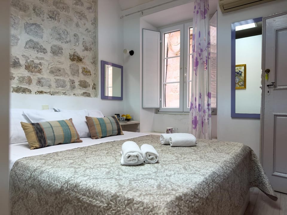 Cozy studio Lučić 1 i 2 Apartment in Dubrovnik