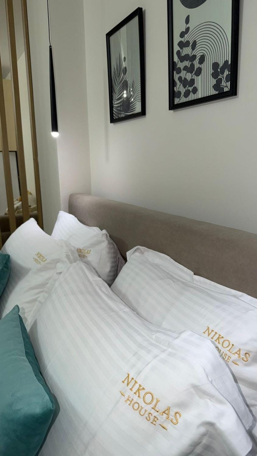 Nikolas House Apartment in Vlorë