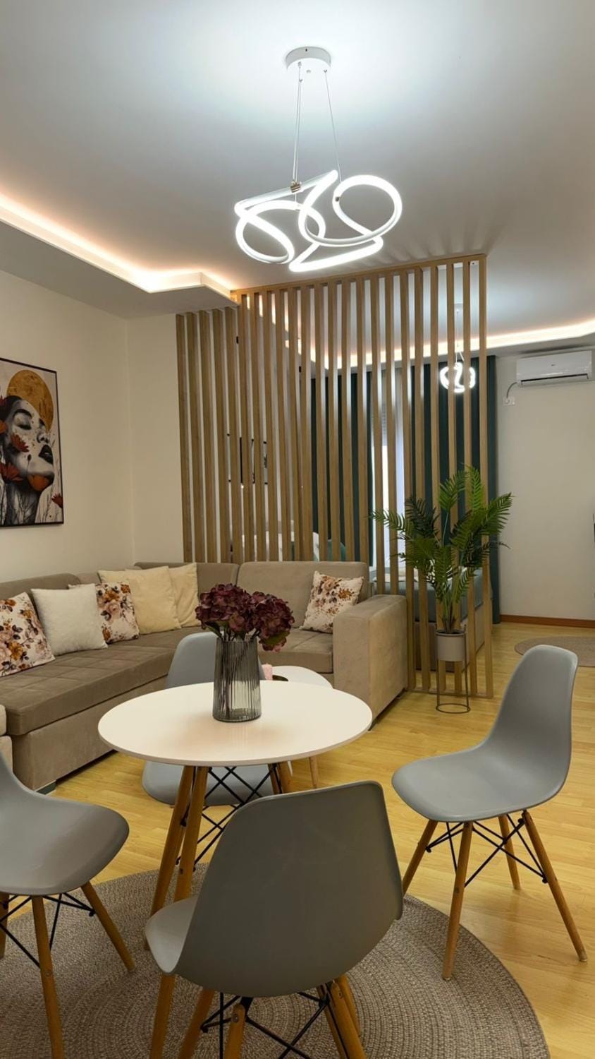 Nikolas House Apartment in Vlorë