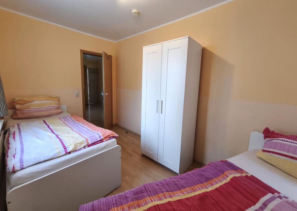 Bed, Photo of the whole room, Bedroom, wardrobe