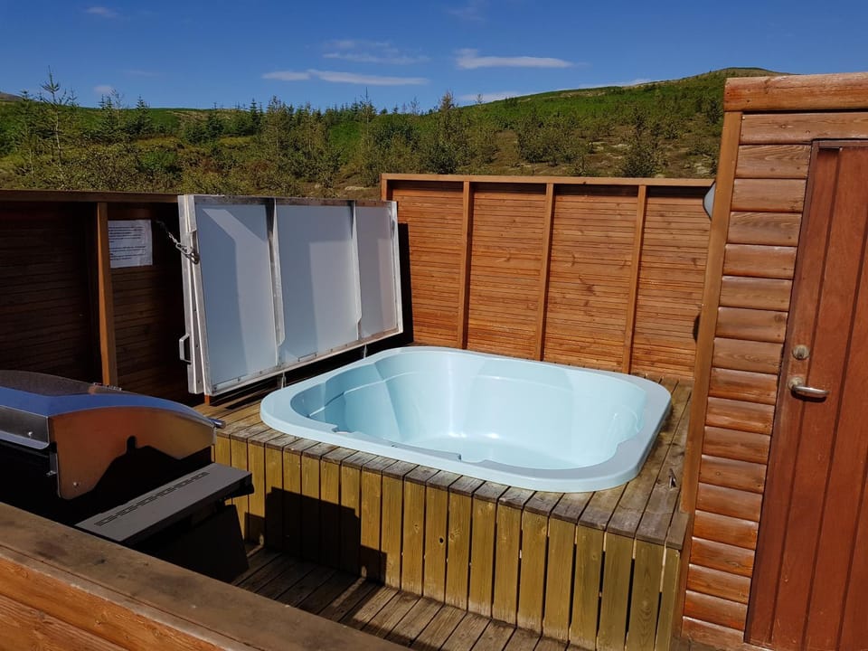 BBQ facilities, Hot Tub