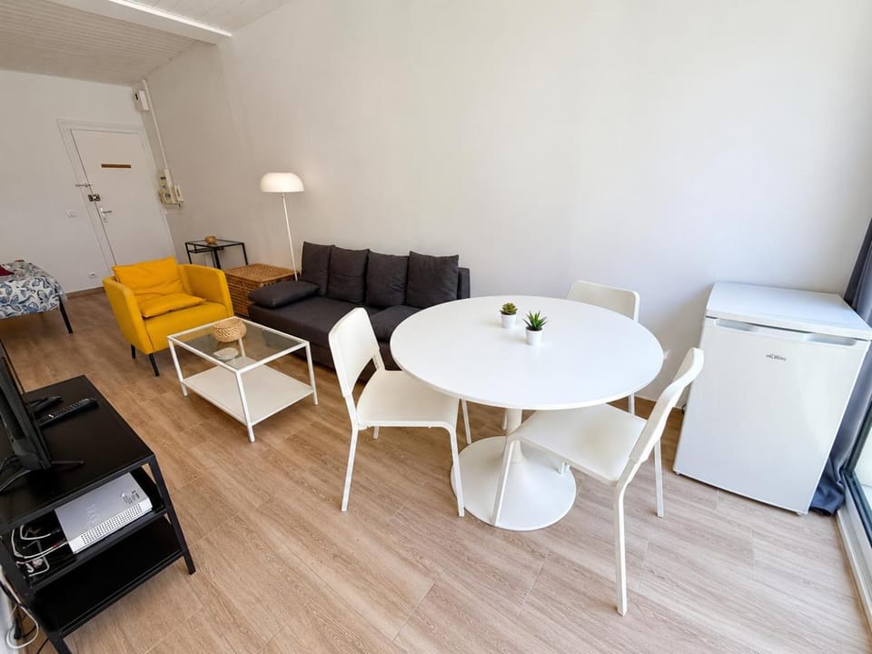 Charming T2 apartment 200 m from tram B Apartment in Bordeaux