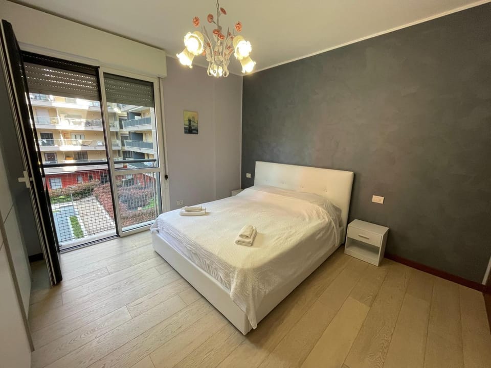 HOUSE Milano FIERA Apartment in Milan