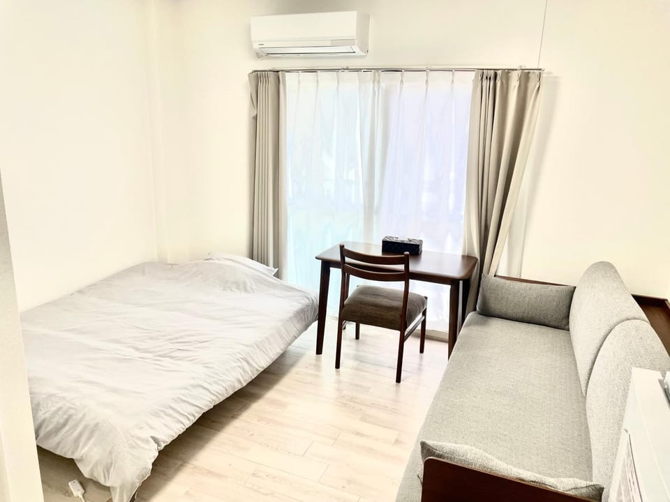 Bed, Bedroom, air conditioner
