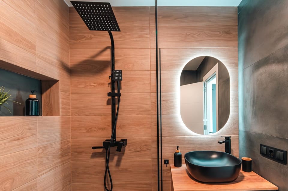 Shower, Bathroom