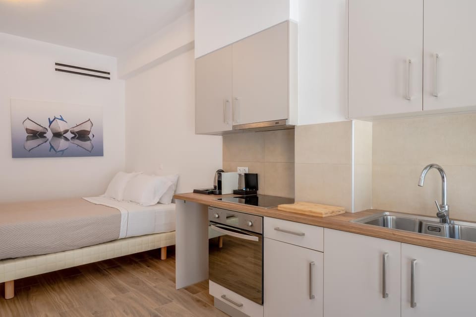 Kitchen or kitchenette, Photo of the whole room