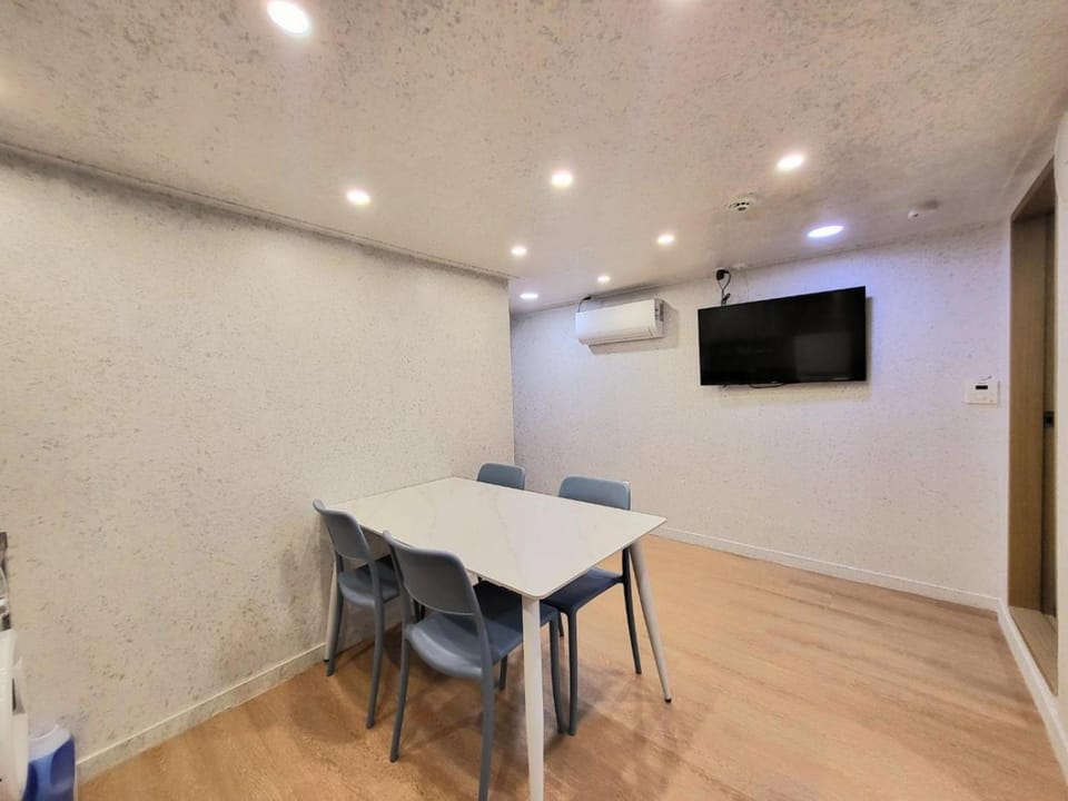 Mod & Mood Apartment in Seoul