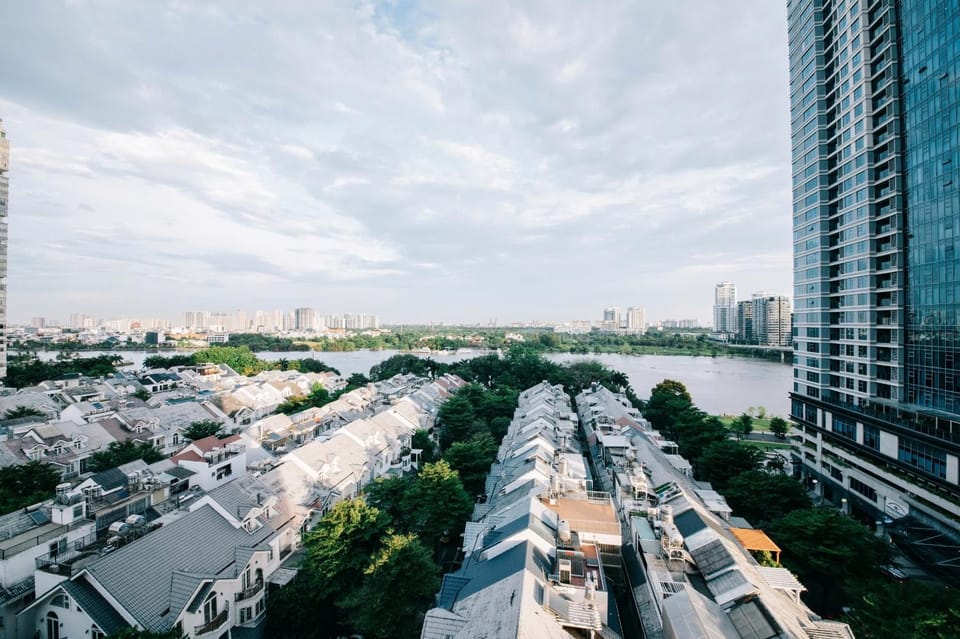 Sunwah Pearl Suites Apartment in Ho Chi Minh City