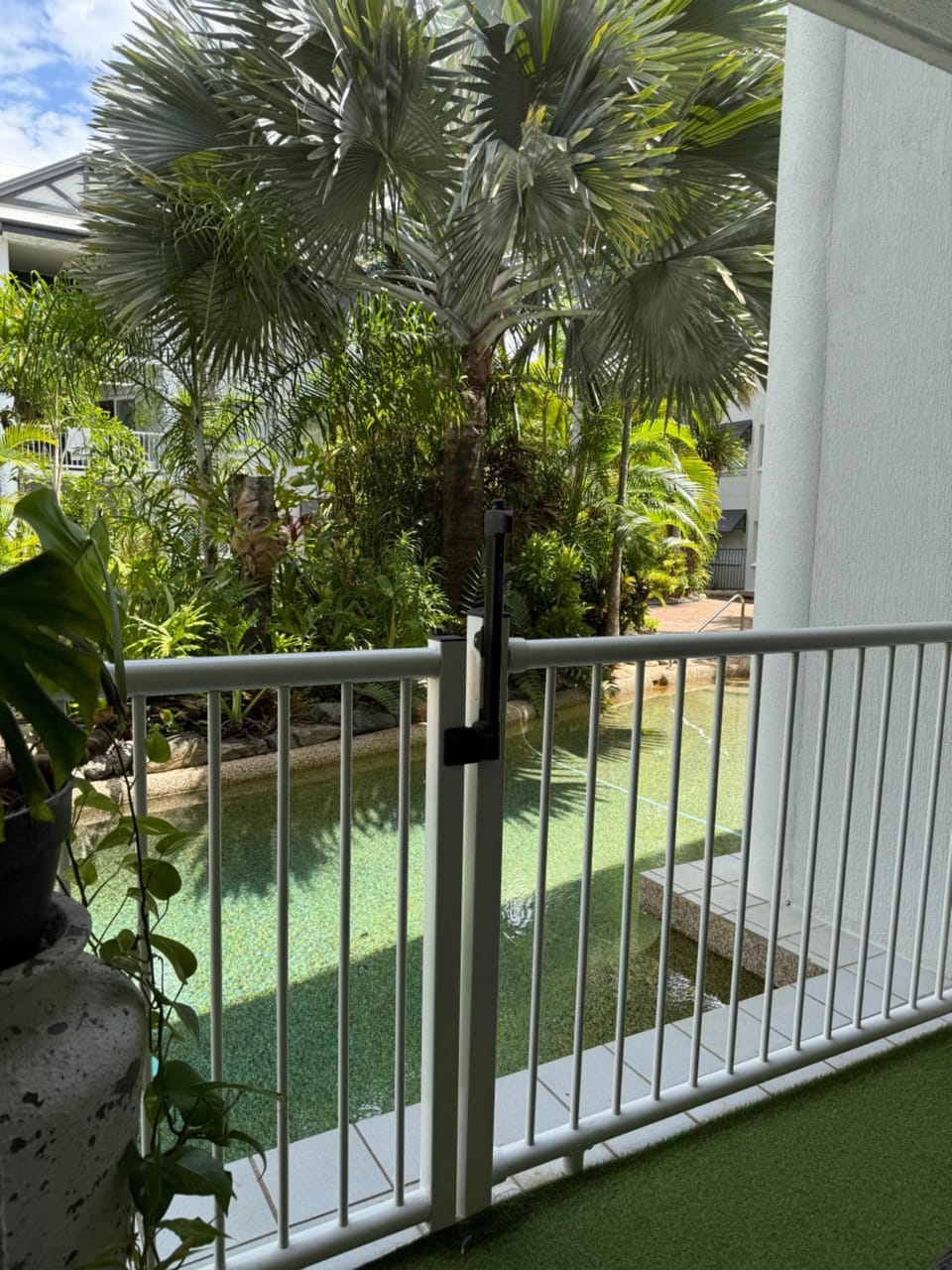 Garden, Swimming pool