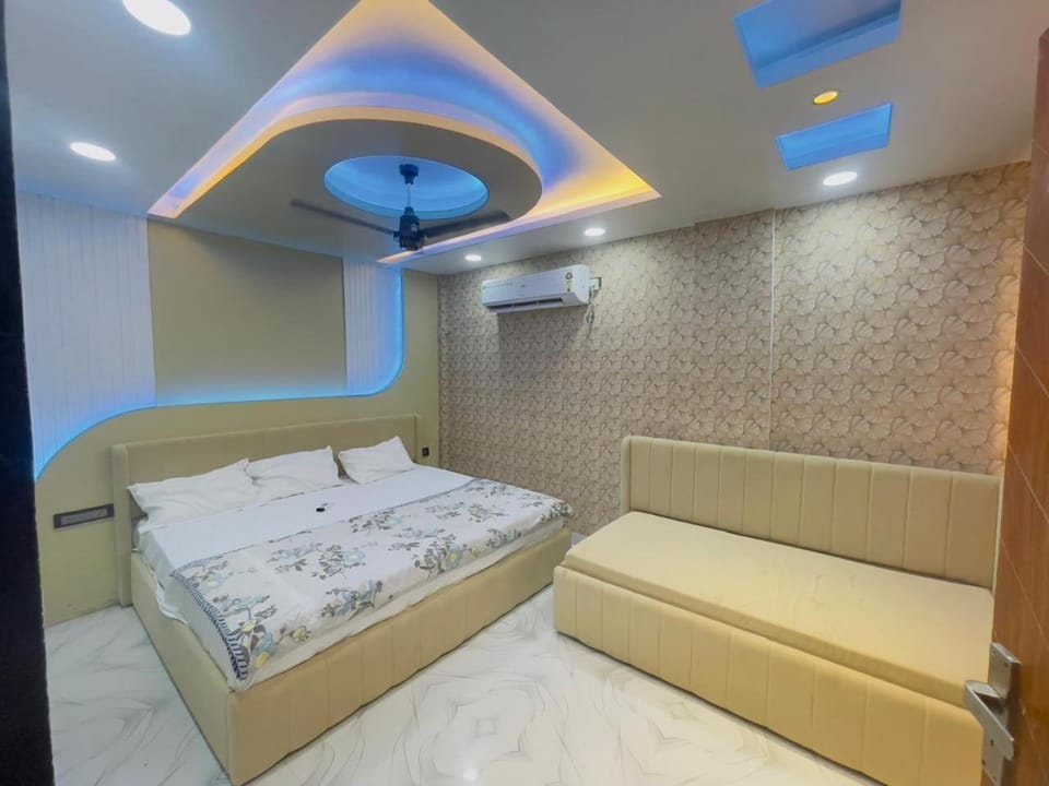Bed, air conditioner