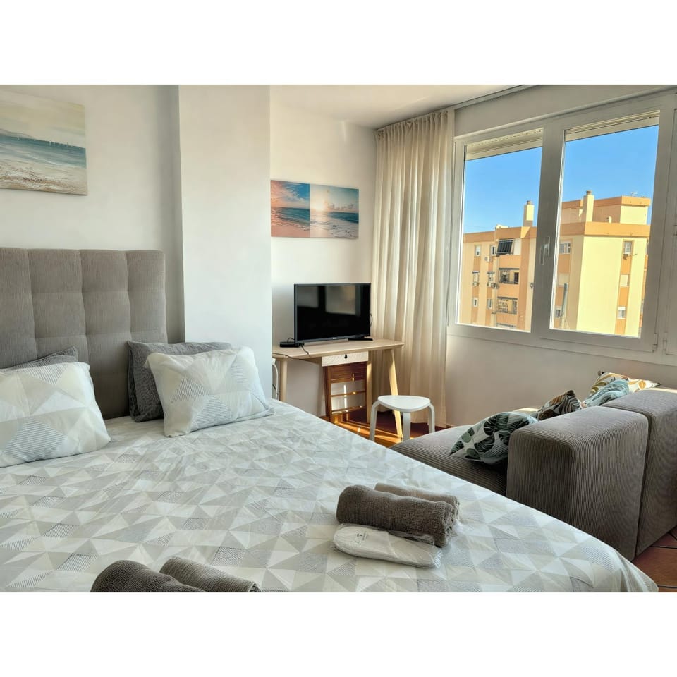Helios II - Free Parking - By Lcdsol Apartment in Torremolinos