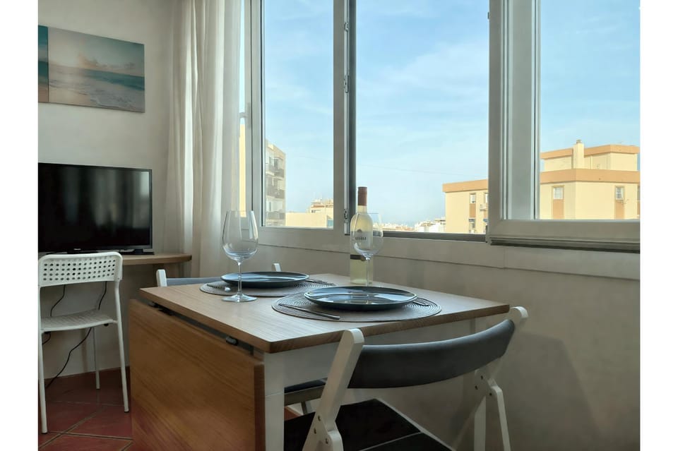 Helios II - Free Parking - By Lcdsol Apartment in Torremolinos