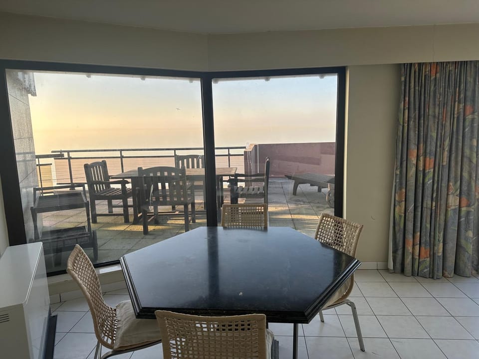 Patio, View (from property/room), Balcony/Terrace, Dining area, Sea view
