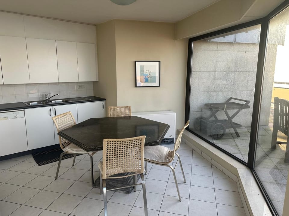 Patio, View (from property/room), Balcony/Terrace, Kitchen or kitchenette, Dining area