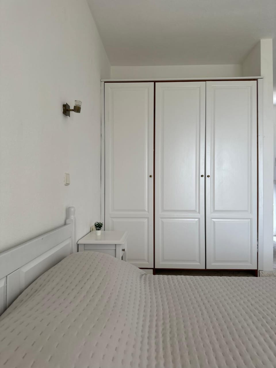 Bed, Bedroom, wardrobe