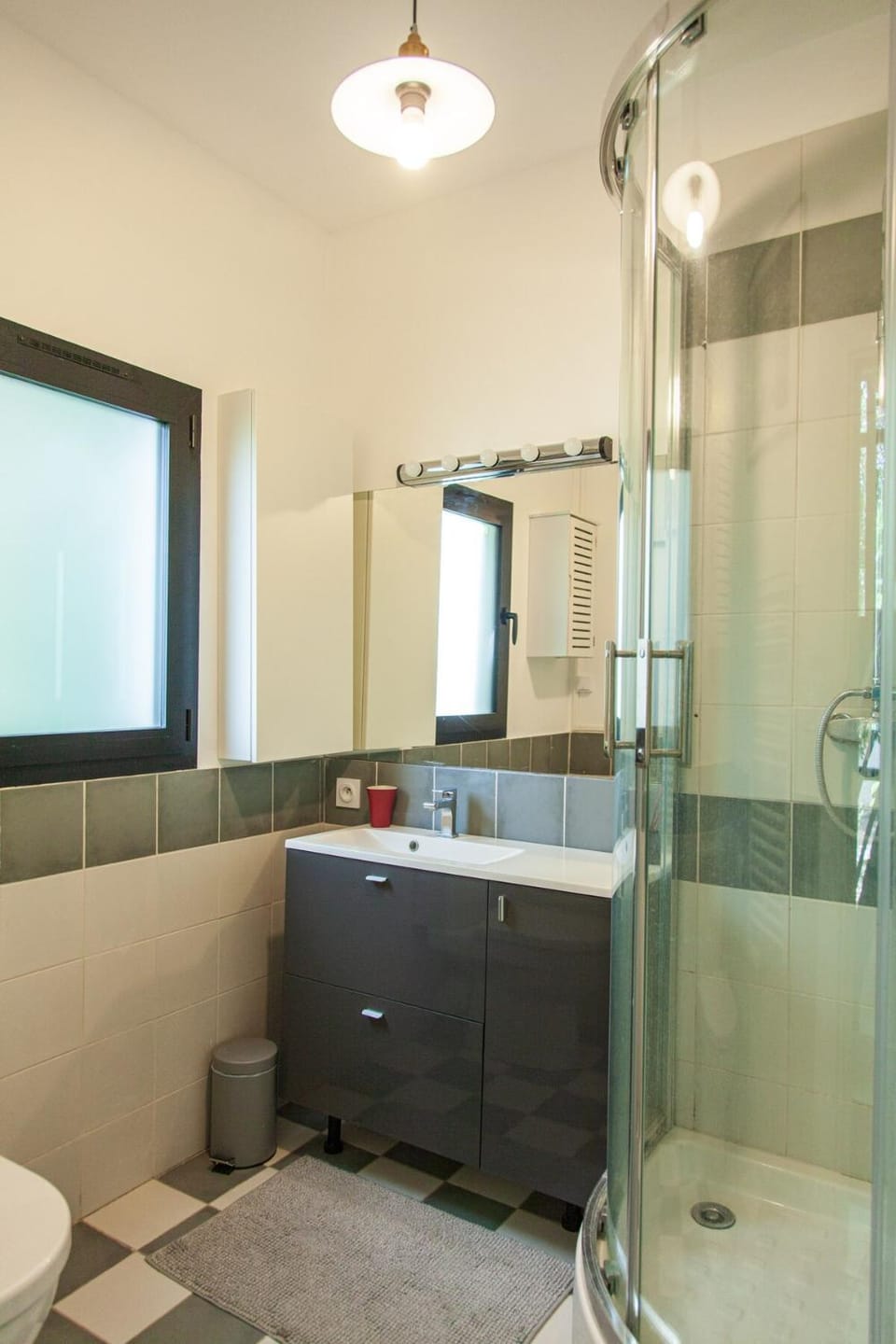 Maison Blanche House in Nimes