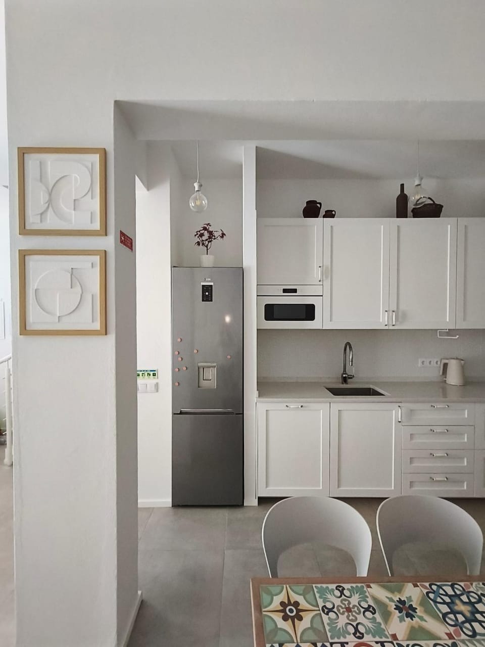 Kitchen or kitchenette, oven, stove