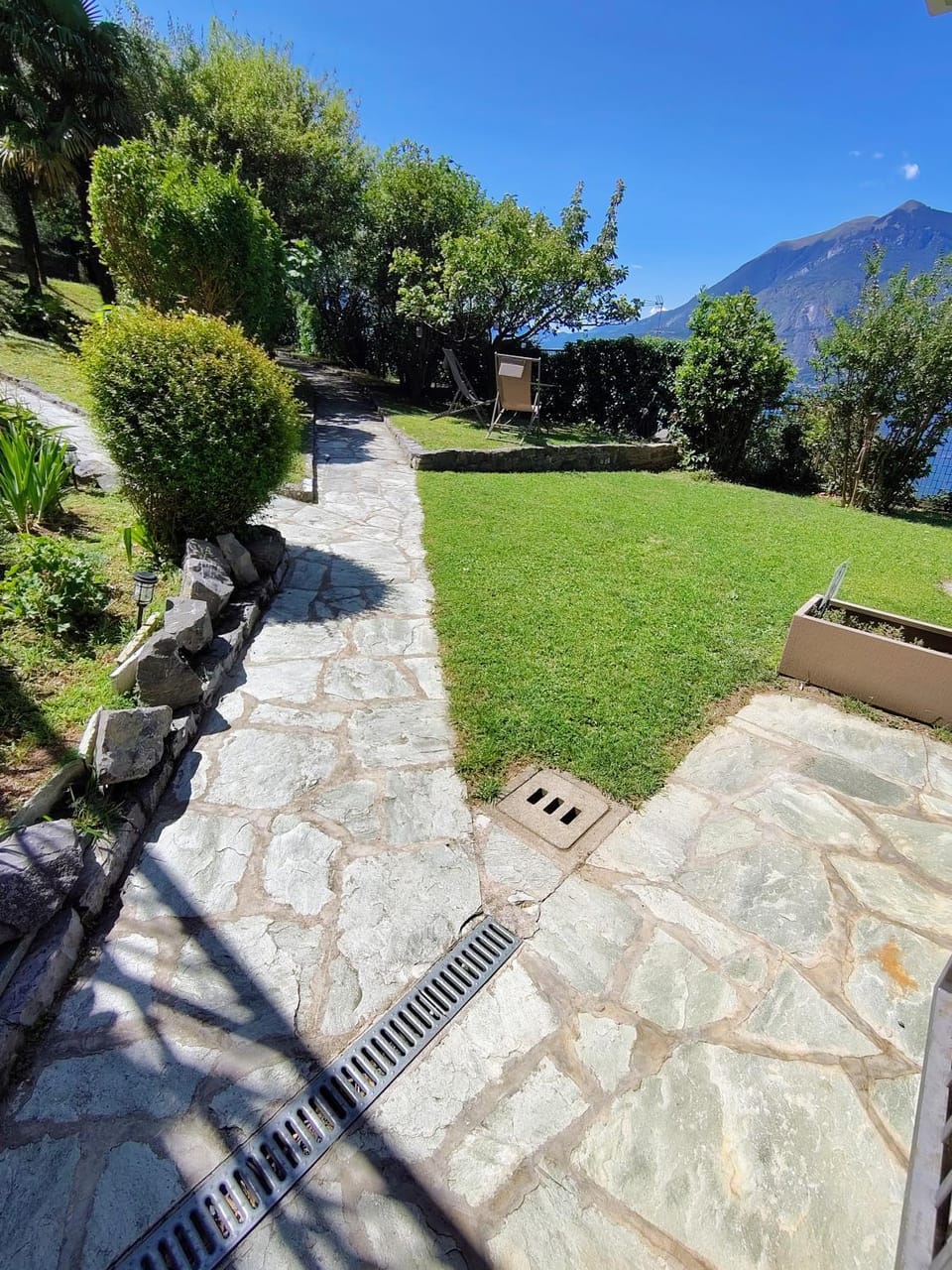 Villa gli Ulivi - Bariloche Lake & Mountain View Villa in Province of Lecco