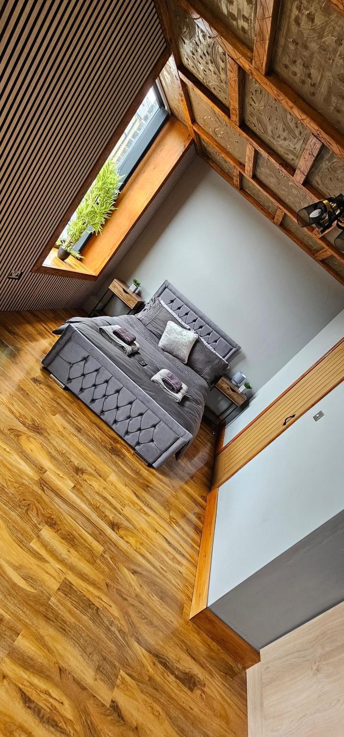 Bed, Photo of the whole room, Bedroom
