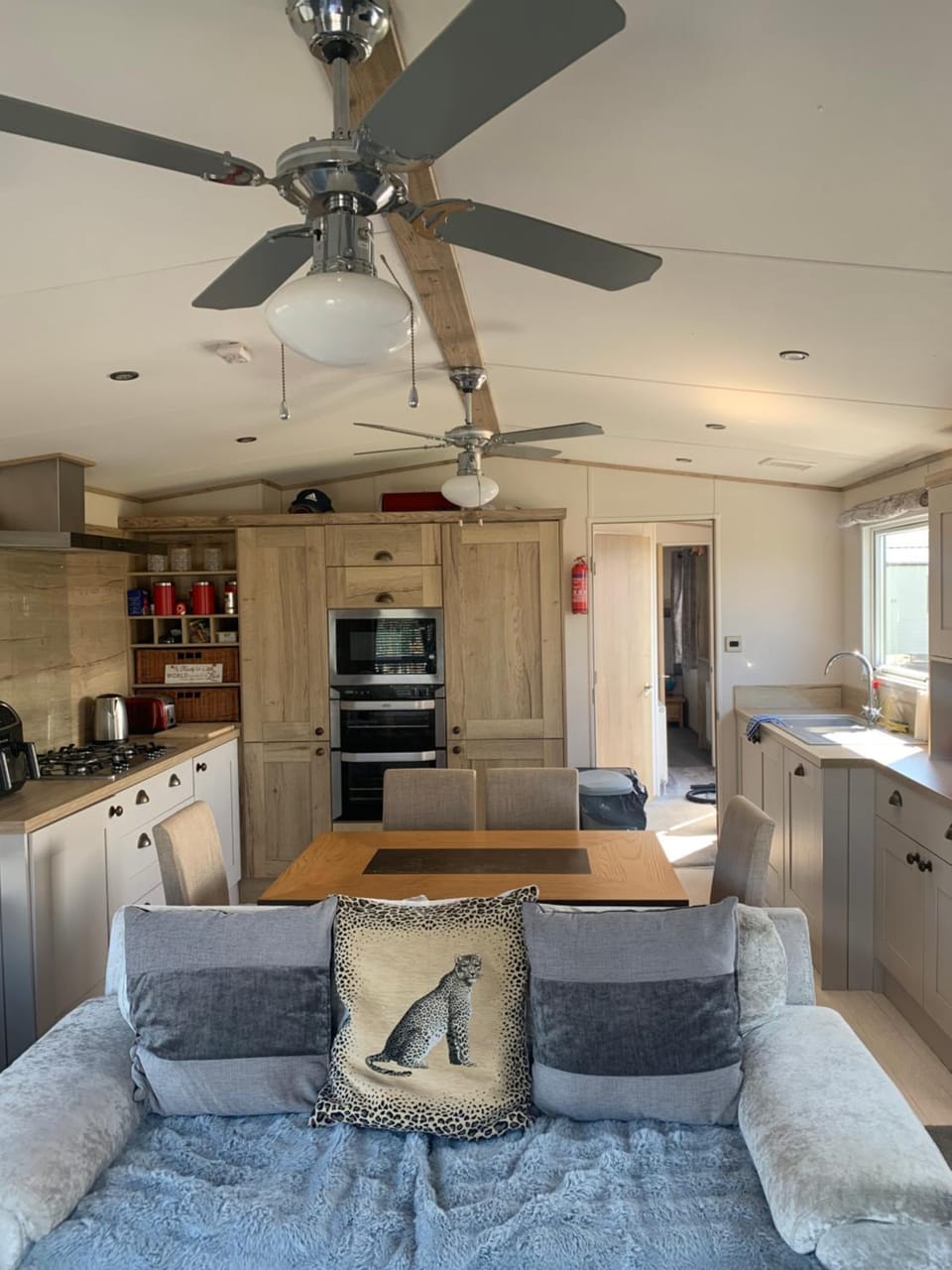 Lodge by the Sea House in Towyn