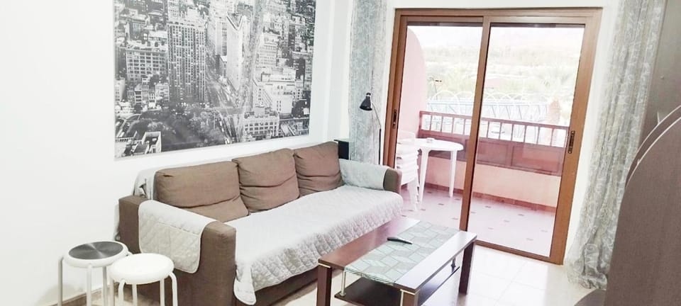 Los Cristianos Nice 2bdr apartment near the beach WIFI Apartment in Los Cristianos