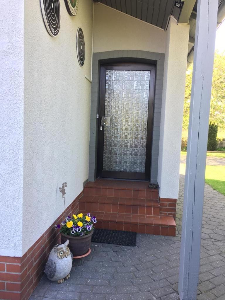 Facade/entrance, Day