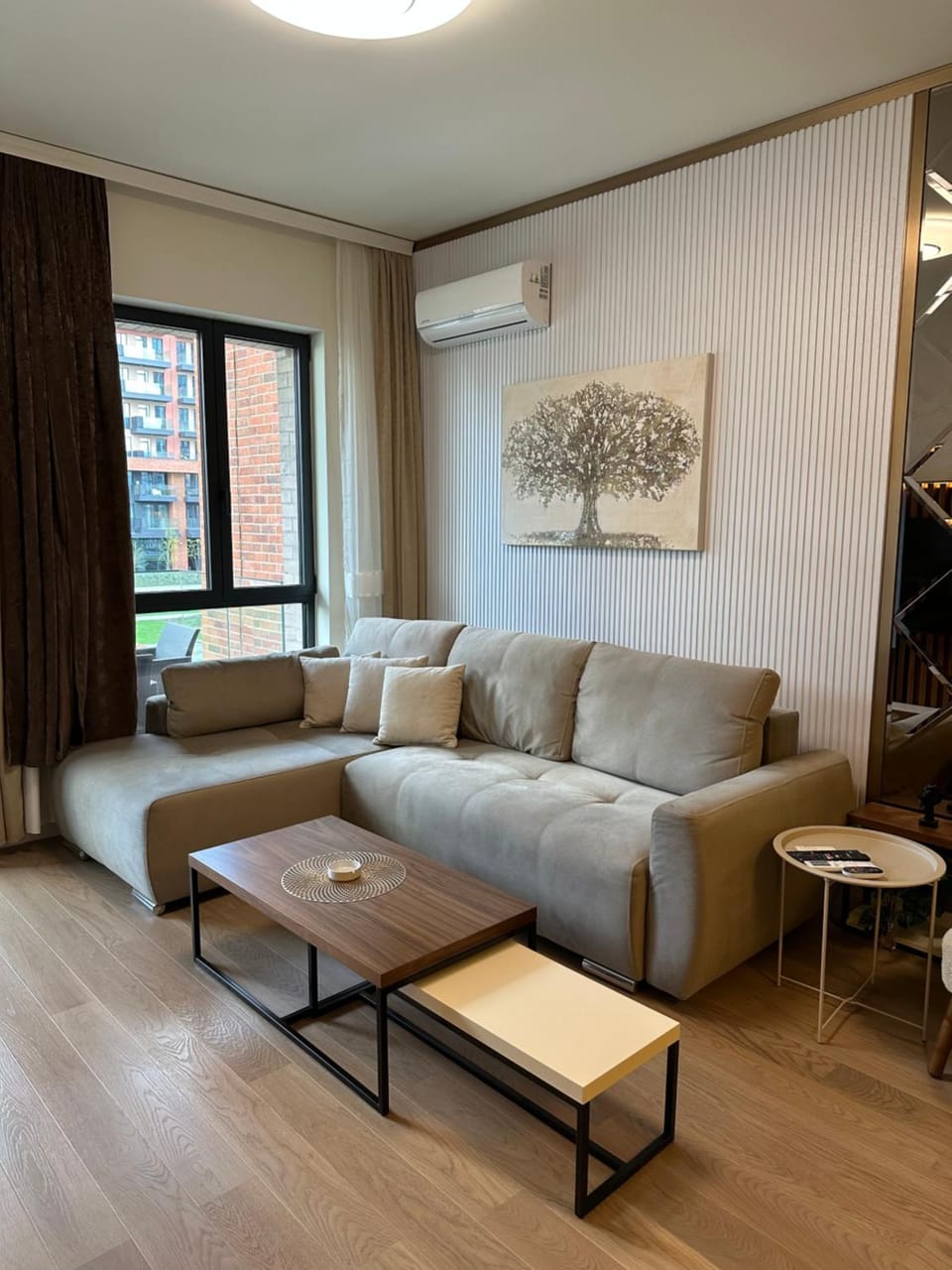 Living room, Seating area, air conditioner