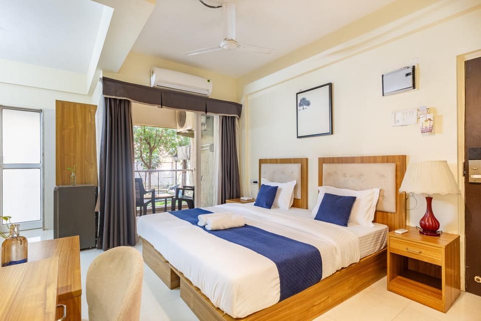 Bed, Photo of the whole room, Bedroom, air conditioner
