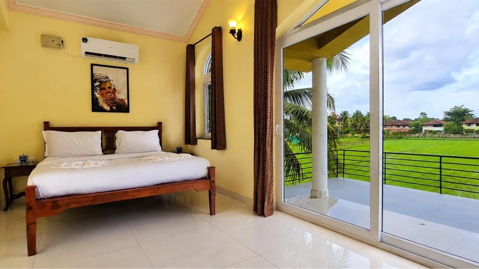Patio, Bed, Day, View (from property/room), Balcony/Terrace, Bedroom
