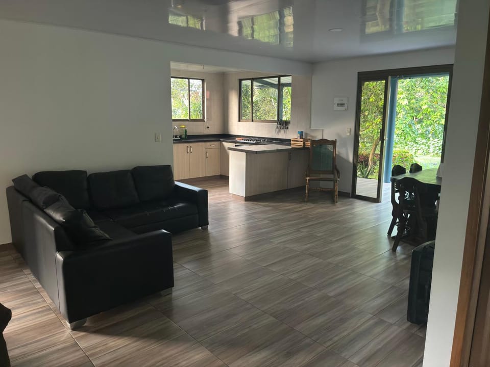 Kitchen or kitchenette, Living room