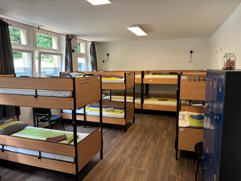 bunk bed